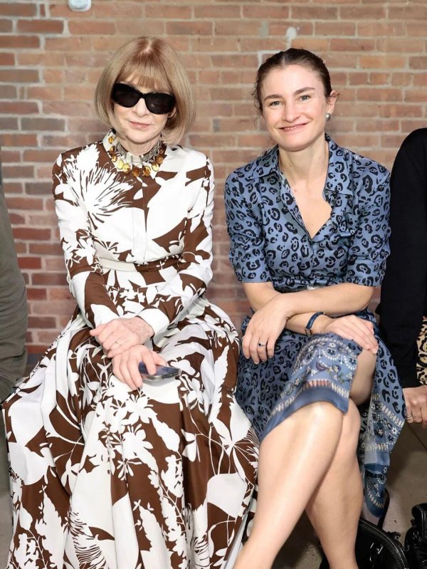 长红配资 美版VOGUE接班人：新任女魔头or粗糙打工人？